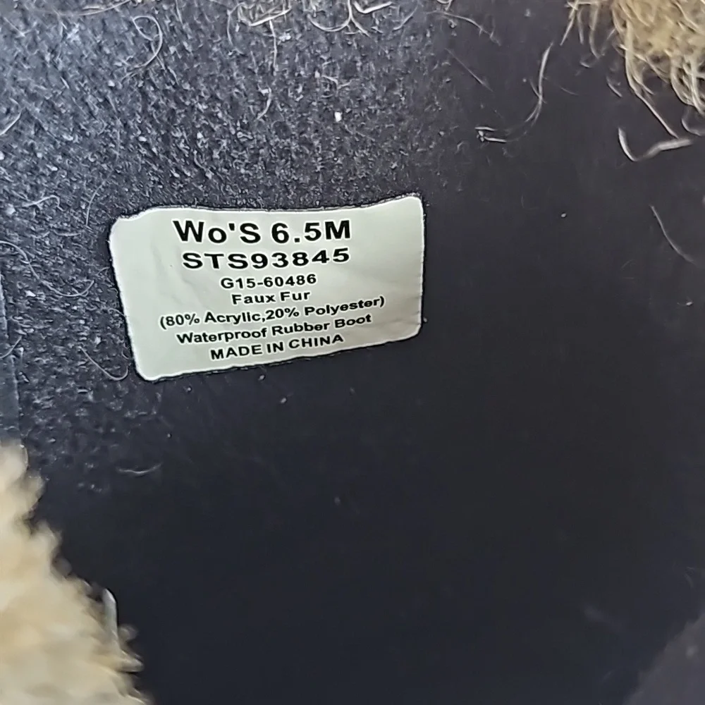 Sperry sz 6.5 duck boots, faux fur lined, black/tan
